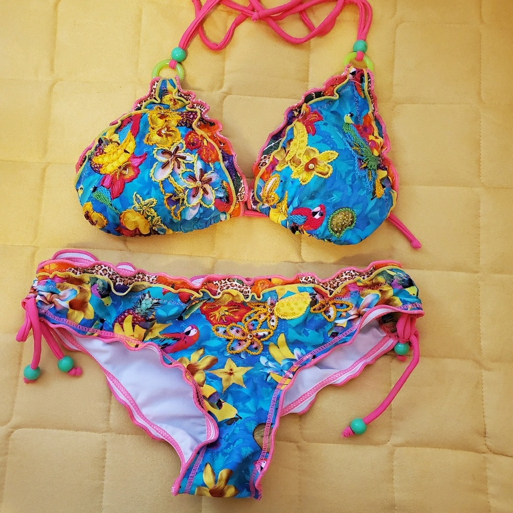 Colombian bikini
